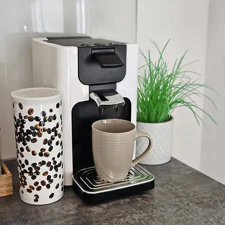 Cozy Terrace Near Duesseldorf Messe-fair & Airport I 15 Min Appartement *