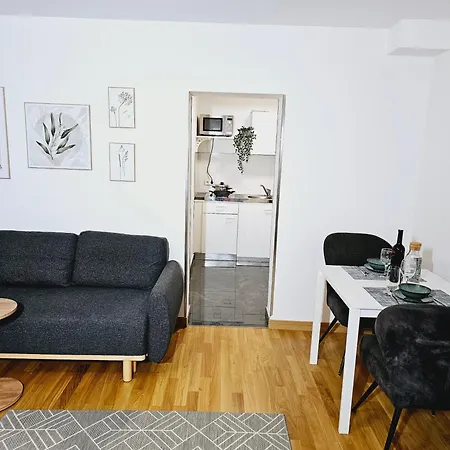 Apartment Cozy Terrace Near Duesseldorf Messe-fair & Airport I 15 Min *