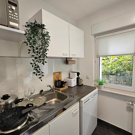Apartment Cozy Terrace Near Duesseldorf Messe-fair & Airport I 15 Min